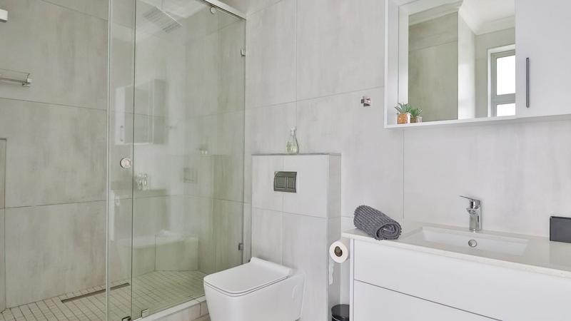 To Let 3 Bedroom Property for Rent in Pinnacle Point Golf Estate Western Cape